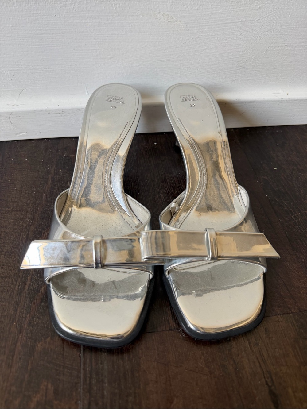 Zara Metallic Silver Bow Mule Slides